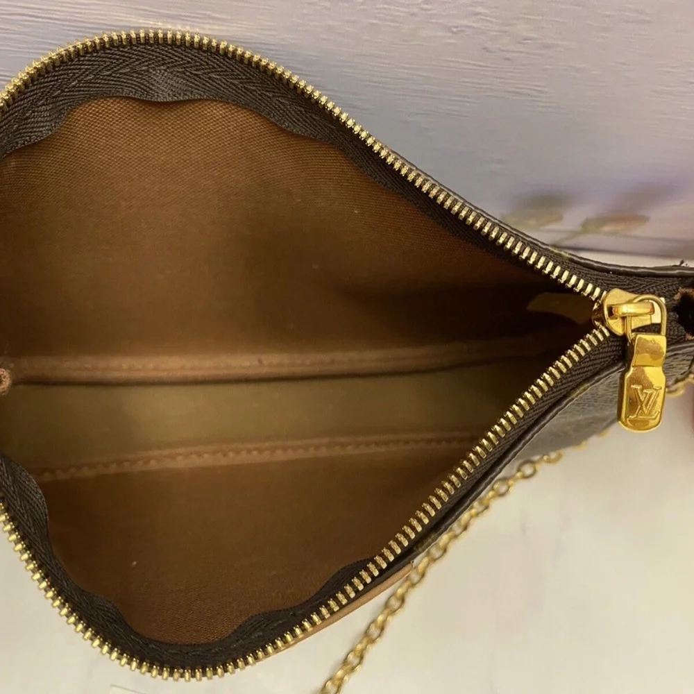 Louis Vuitton Multi Pochette Accessoires Monogram Pink Clutch Crossbody - Picture 8 of 13